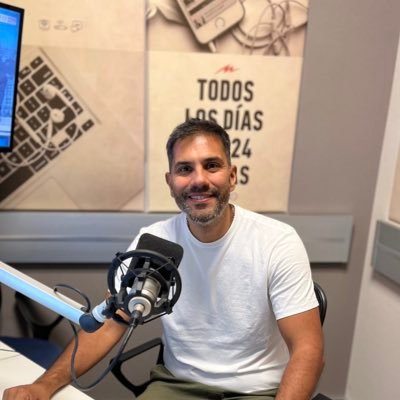 Periodista/ Locutor -Cronista de @radiomitre- Acreditado en Congreso 🎙📻📱