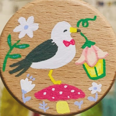 shiotsubu123's profile picture. 書店員。3店舗目。児童書を担当しています。