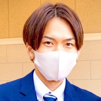 ta_sya86's profile picture. ★動画編集を一緒に頑張りたい人たちへ★動画編集で日々感じたことを発信★NiKi Hearts代表★二児のパパ★実績200本以上 ★ビジネス系YouTube編集を得意としております★ご依頼•ご相談はDMまでお願いします★ポートフォリオは⬇️ 勧誘NG🙅