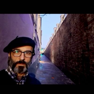 Libre , hispanista , Andibero y esteta. Lucho por las libertades individuales y contra la Leyenda Negra:
Abogado civilista, litigante