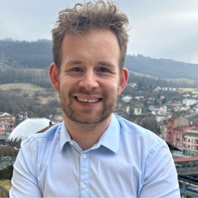 Journaliste. Formé à @ESJparis et enseignant à ESJ Genève. Passé par @ledauphine,@lemessager, @letemps, Entreprise romande et @lavoixdelain (compte perso)