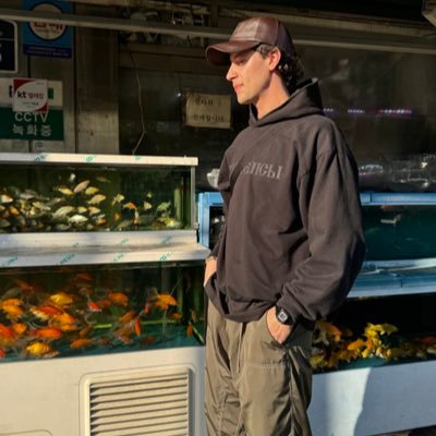 stevielaunder's profile picture. 