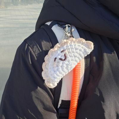 hellomama0827's profile picture. 연필부인/ fan account