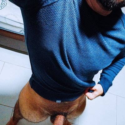 Soy bisexual o hetero curioso. Siempre ando hot. Y ustedes?