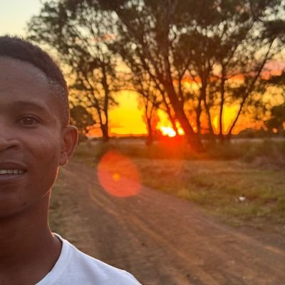 I'm An Open Book With Blank Pages💩😅🤷🏽♂️