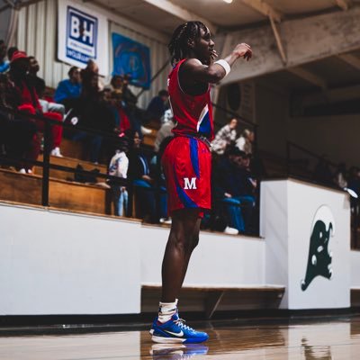 Marshall academy PG #1 c’o 2026 3.2 GPA 5’10, weight 152, contact 662-544-0167, email csharpshooterj@icloud. 1x all star. 1x POTY 🏆