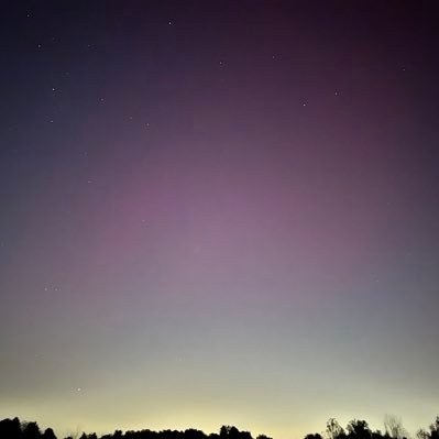 hyperparameter8's profile picture. 