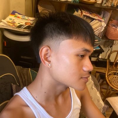 RitzLourin52021's profile picture. 