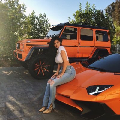 I'm caring and honest lady I'm a billionaire I came from a wealthy family I came here to help the poor in any situation I'm not here for relationship
