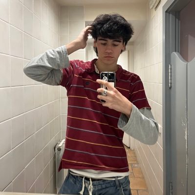 desubikat's profile picture. vull ser misteriós però no puc callar