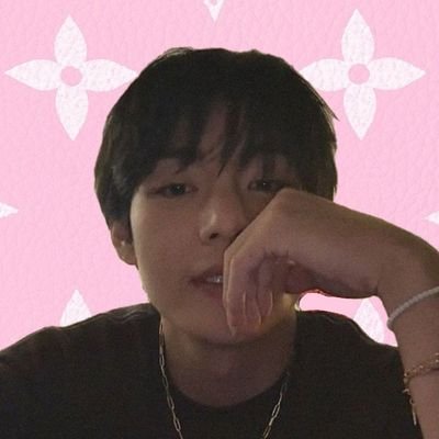 ˏˋ@BTS_twt : •. ✧; ¦ Because the dawn right before the sunrise is the darkest