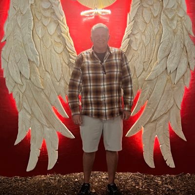 ronslawns1968's profile picture. 💯Christian 👩🏼‍🤝‍👨🏻Happily Married  👩🏻‍🦳🧑🏼‍🦱🧔🏻‍♂️👱🏼‍♀️ Dad         🇺🇸MAGA 💉Cancer Survivor 🐶 Dog Lover 👽The Truth is Out There!