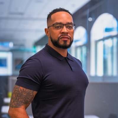 TheRealMikeyV80's profile picture. Husband. Father. Just a simple man just trying to make my way through the universe!