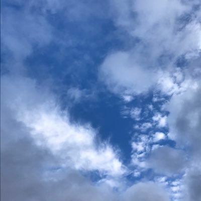 物書きになる!小説と詩作で文筆活動中。筆名は、一の瀬神楽⭐️ 創作&日常生活アカウント。読書好き。現在、二次創作に夢中 緩やかに仕事する人。子ども可愛い。英語好き。10カ国旅行✈️ 英国一年滞在歴あり! /ペーパーティーチャー社会科中高免許/国家資格キャリアコンサルタント/詩誌Wonder/異種系同人NP投稿