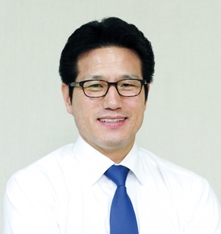 정병국 의원실 공식 트위터. 여주, 가평, 양평. 19대 국회의원. 전 문화체육관광부 장관. 열린 자세로 소통하는 정책보좌진 되겠습니다. 개인 계정은 @withbg. 팔로 원하지 않으시면 블락 전에 멘션 부탁드려요 ^^;;