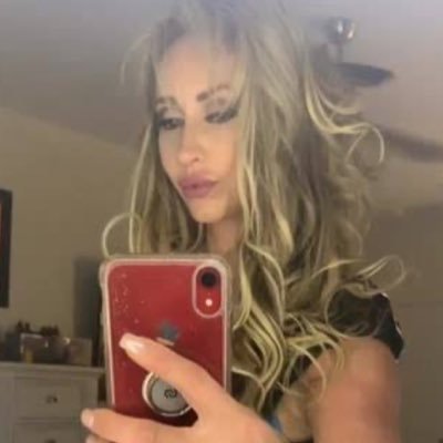 HannahJane89876's profile picture. 
