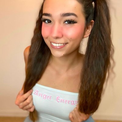 Sam_slayer22's profile picture. Yup, it’s really me .A window into my life🧚‍♀️. My main account💋