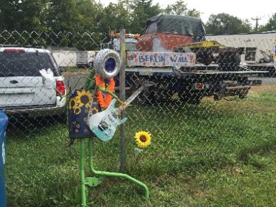 vjmcgiv's profile picture. Markets, writing, movies.