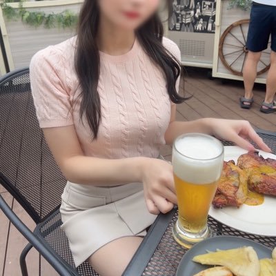 こっちもよろしくね♡ 古参フォロワーになっとく？いいねたくさん貰えるともっと見せたくなる癖です…