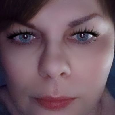 #IStandWithRoderichKiesewetter
obwohl gebürtig Ossi weder🇷🇺 noch AFD od.Linken Freund.Trolle blocke ich fleißig.Scamming u. Ostdeutschenbashing nervt