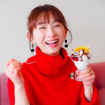 山形県長井市エフエムい〜じゃんおらんだラジオ「庄司紗千の何かステキなコトが起こりそう」の番組アカウントです♪大好きな長井市の素敵な所も楽しくお伝えします😍毎週火曜9:00〜(再放送は火曜19時、日曜13時) 本人アカ→ @shoji_sachi