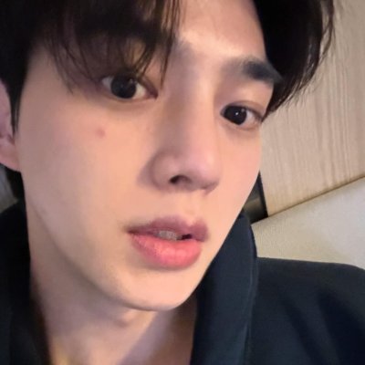 adam93380230's profile picture. 