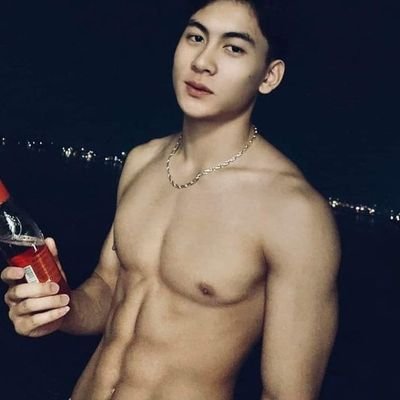 Catwarx's profile picture. Welcome =)
Looking for friends