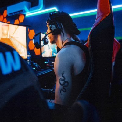 calamity_jz's profile picture. 