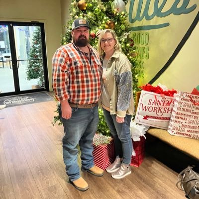 KWilliams3245's profile picture. Crazy chicken lady