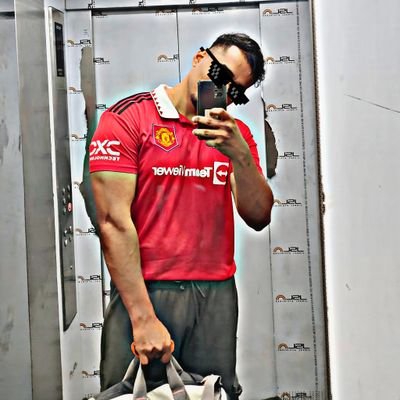Believer in Diligence | Jai Hind 🙏🏽🇮🇳
@manutd 🔴 | @kkriders 💜