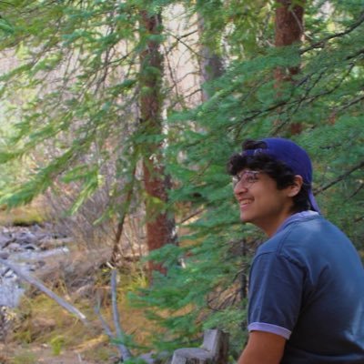 IsAYYias's profile picture. 