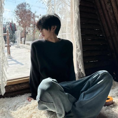 jayovvo's profile picture.