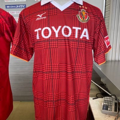 名古屋グランパス のファンです⚽️後競馬も趣味です 🏇愛知県在住ですが東京競馬場、京都競馬場にも行ったりします 初心者ですがフォロー気軽にどうぞ👍