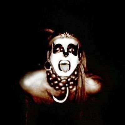 resenhastwt's profile picture. 