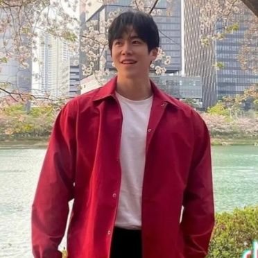 인생은 많은 좋은 사람과 나쁜 사람으로 가득 차 있고, 인생은 아름다운 동물, 꽃, 풍경으로 가득 차 있습니다. 그래서 우리는 주변 사람들에게 정직하고, 배려하고, 사랑해야 합니다 🥰🥰🌹🌹
