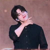 lalali (@wanderlusr) 's Twitter Profile