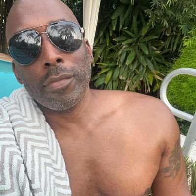 Health & wellness website
- Father & cancer survivor
The Viral Juicer High Raw Vegan
Good Health & Weight Loss Over 40 🇿🇦🇺🇸🍉🥒🍋🟩🍇🍌