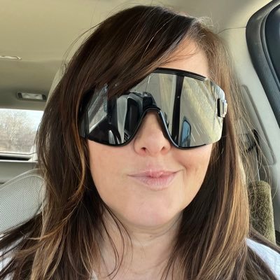 hopewills's profile picture. Beautiful things don’t ask for attention #314 #stl #marinevilla #saintlouis