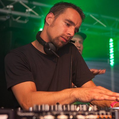 Dj/Producer,halve Indo,kok en alleenstaande trotse papa Uut Groningen.
Anti woke,Nexit en geen CBDC .
liefde en vrijheid is alles ❤️