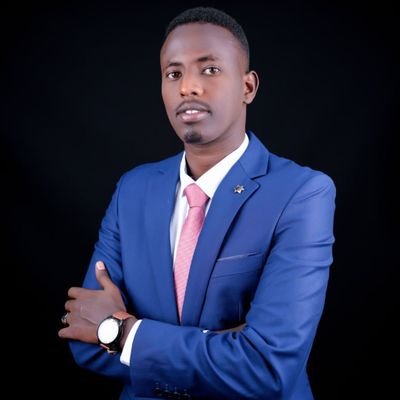 Nagashe🇸🇴♥️
arday siyaasadeed.في المستقبل 🇸🇴