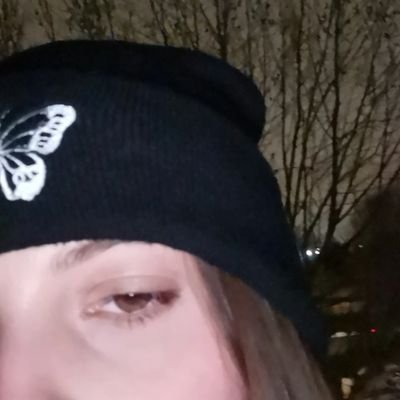 LodEkyo's profile picture. The dissociation is getting worse ! 🥀