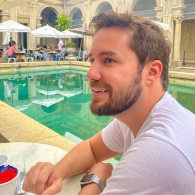 Um Curitibano pelo mundo 🌍 @podviagens | Compartilhando experiências + 70 países