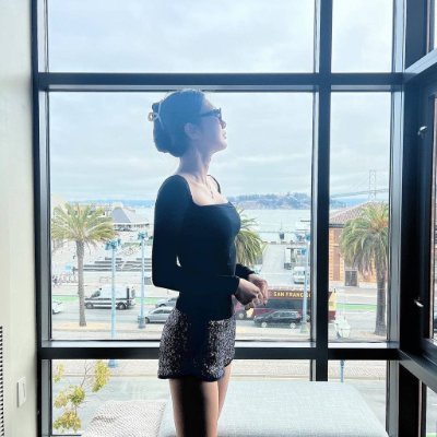 mia_mia250's profile picture. Success is not just about what you accomplish, but what you inspire others to do . I don’t wait for the opportunity. I create it 💜💥