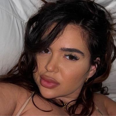 Karinajernigan's profile picture. Pretty Queen 😻🌺😘