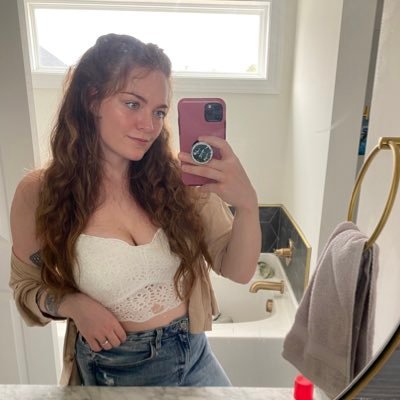Wife/Mom | 1776 Revolutionary Feminist🇺🇸 | A. Einstein & Tom Paine 📖 | Centrist ⚖️ | Highlights on Heritage #BidenWasRight alt 👉🏼 @OPMalarkey SUBSTACK 🔗⬇️