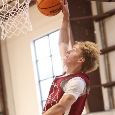 SGIS 25’ 🏀 6’5 combo guard 3.92 gpa @jscc_mbb