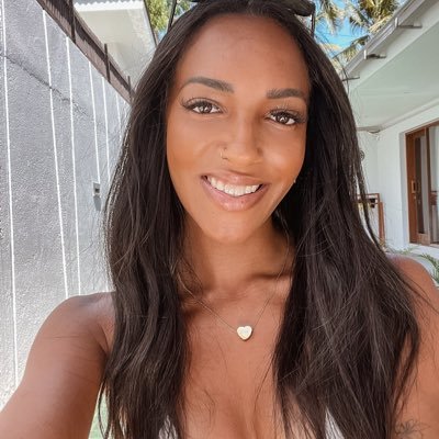 leticiajcollins's profile picture. 