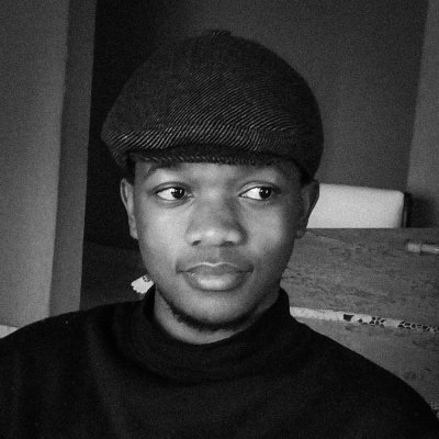 ◢◤ | Passionate storyteller, driving youth empowerment through media | Award winning business owner