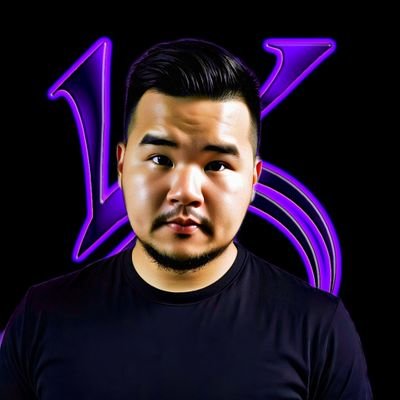 26 y/o
German-Vietnamese Hybrid🇩🇪🇻🇳
Twitch affiliate Streamer
(since 2017)