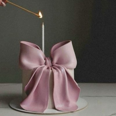 sho_qli's profile picture. .